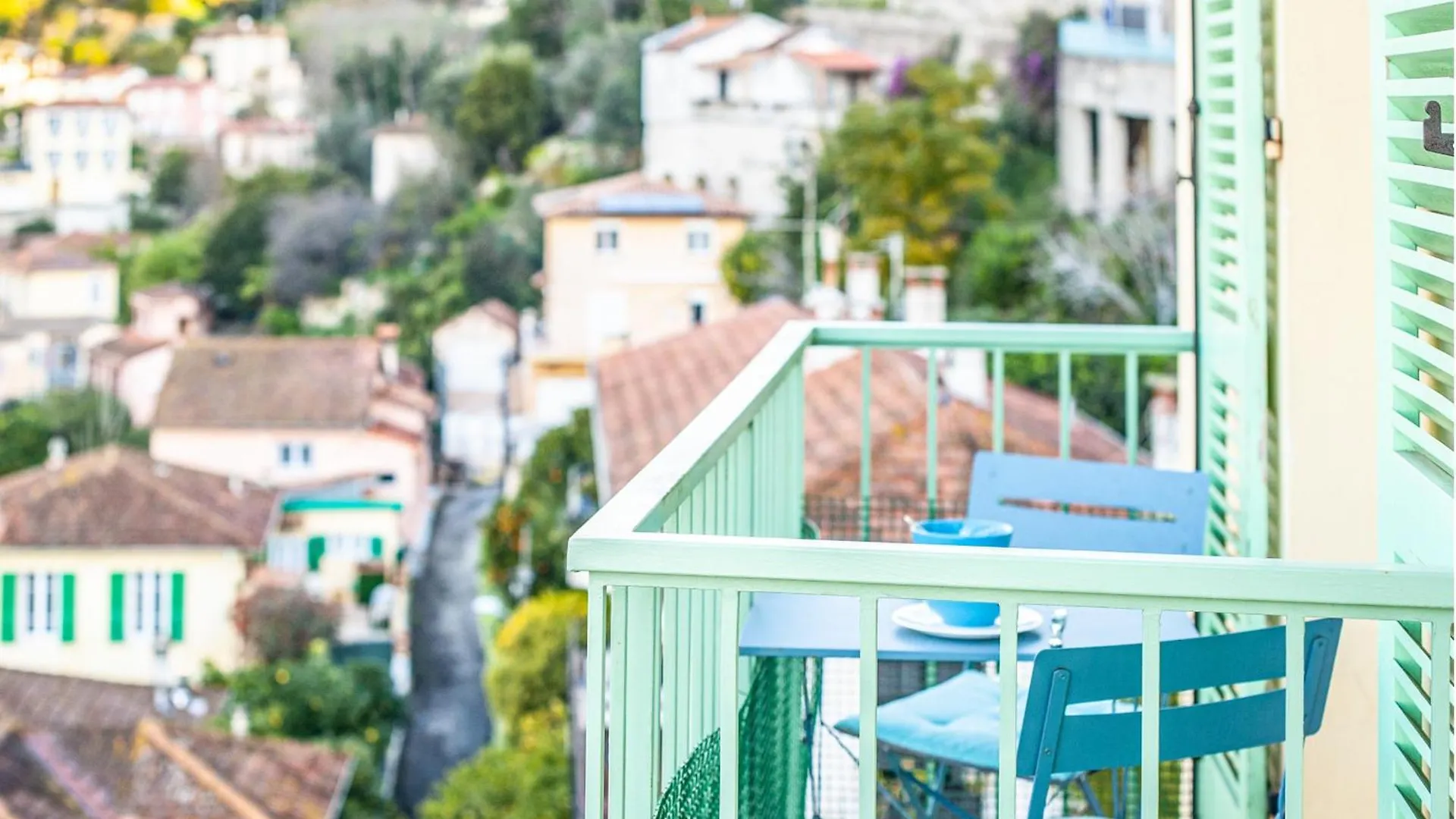 Beautiful & Large Sea View Apartment Menton